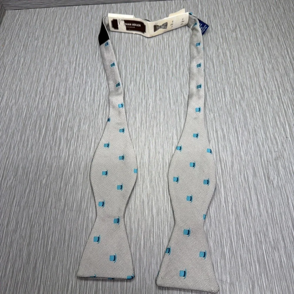 Jonathan Adler Self Tie Bow Tie Gray Top Hat Print Silk Wool Blend Novelty Mens‎
